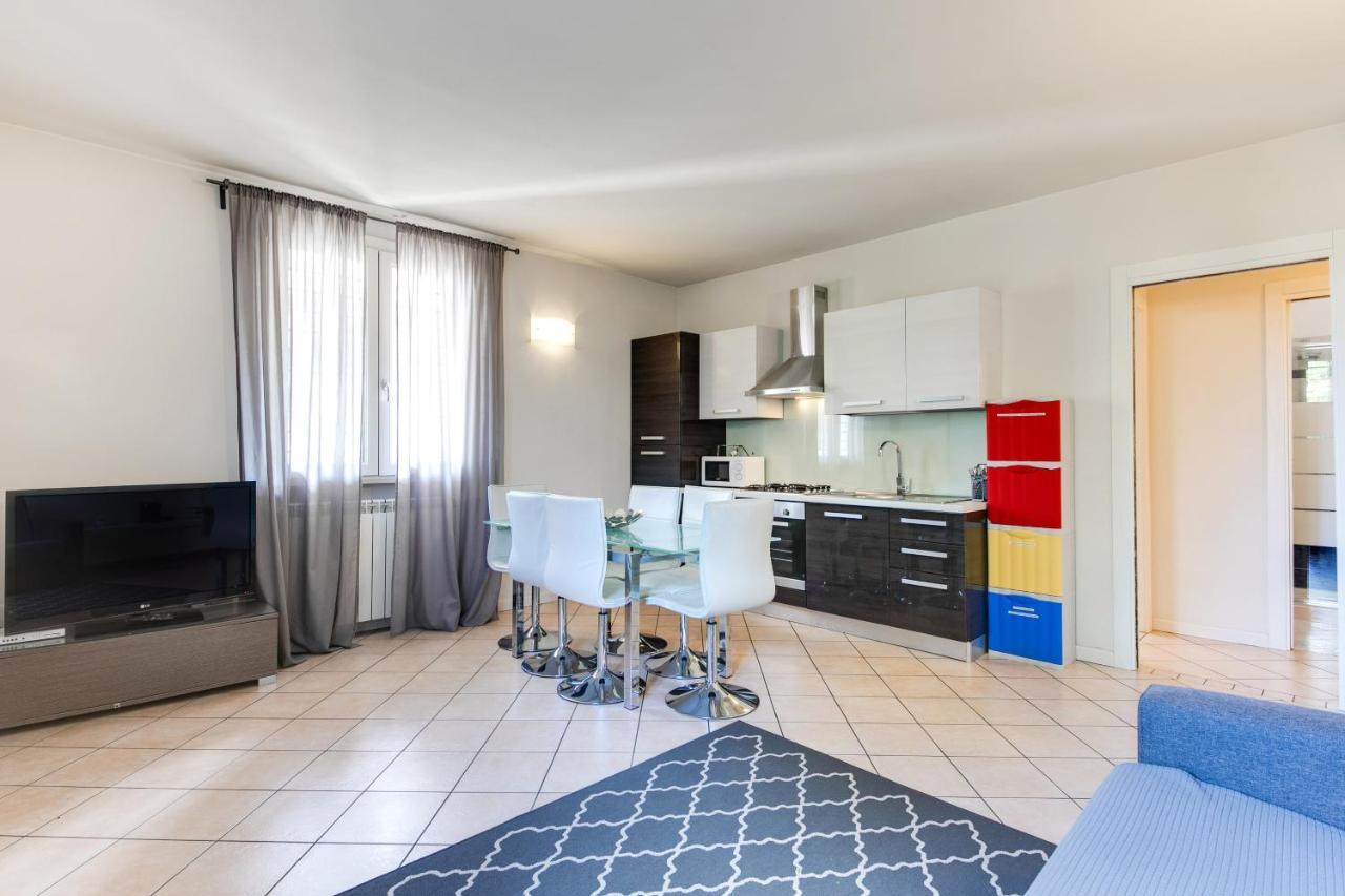 Casa Bonotto Lägenhet Desenzano del Garda Exteriör bild