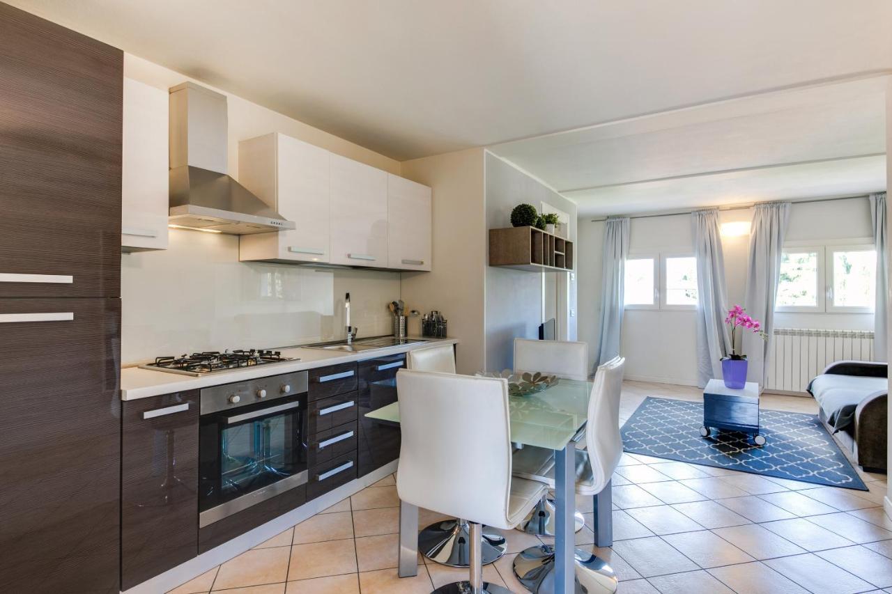 Casa Bonotto Lägenhet Desenzano del Garda Exteriör bild