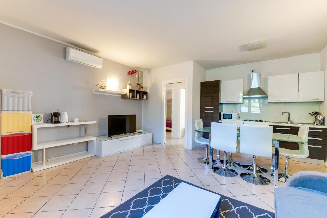 Casa Bonotto Lägenhet Desenzano del Garda Exteriör bild
