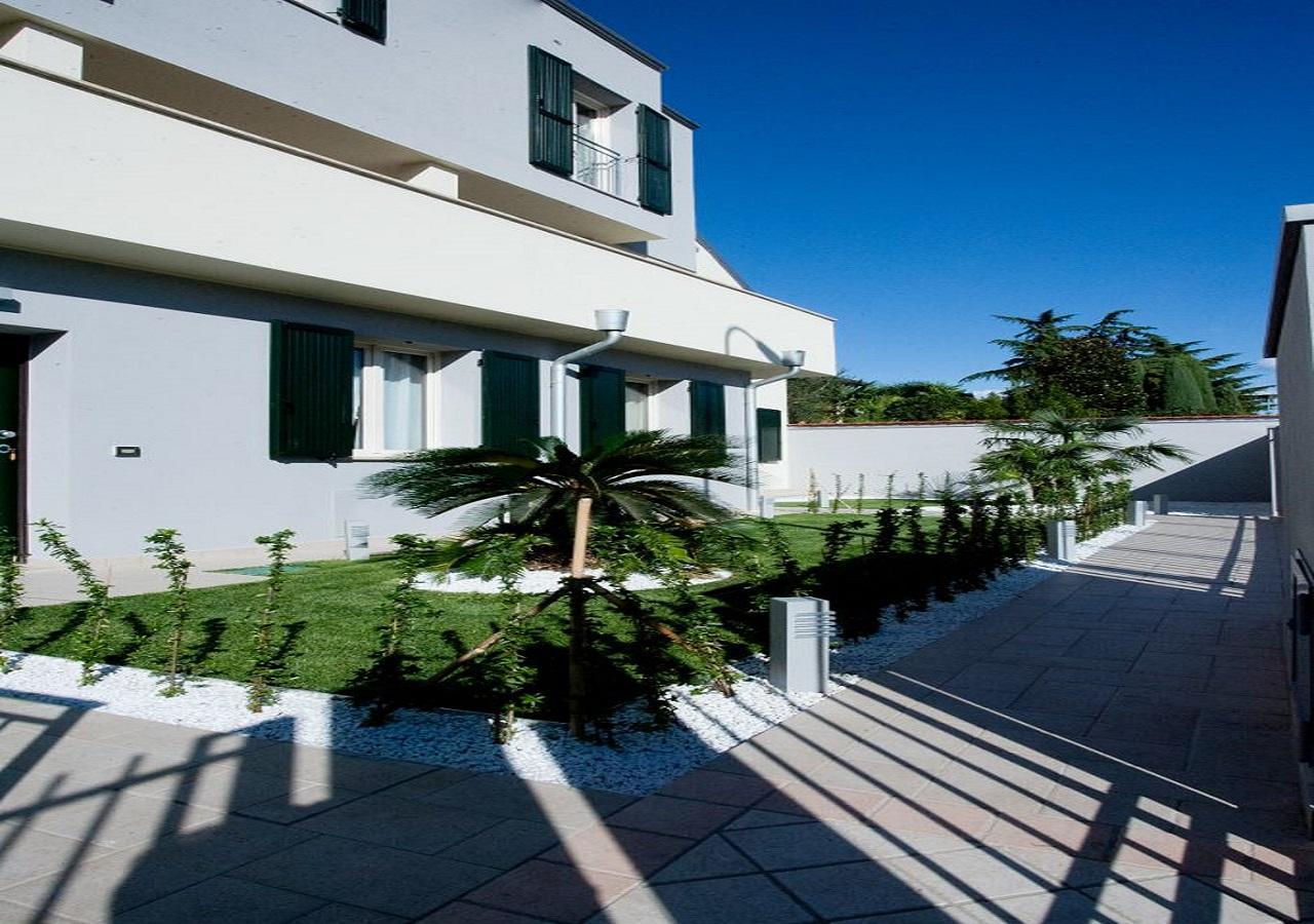 Casa Bonotto Lägenhet Desenzano del Garda Exteriör bild