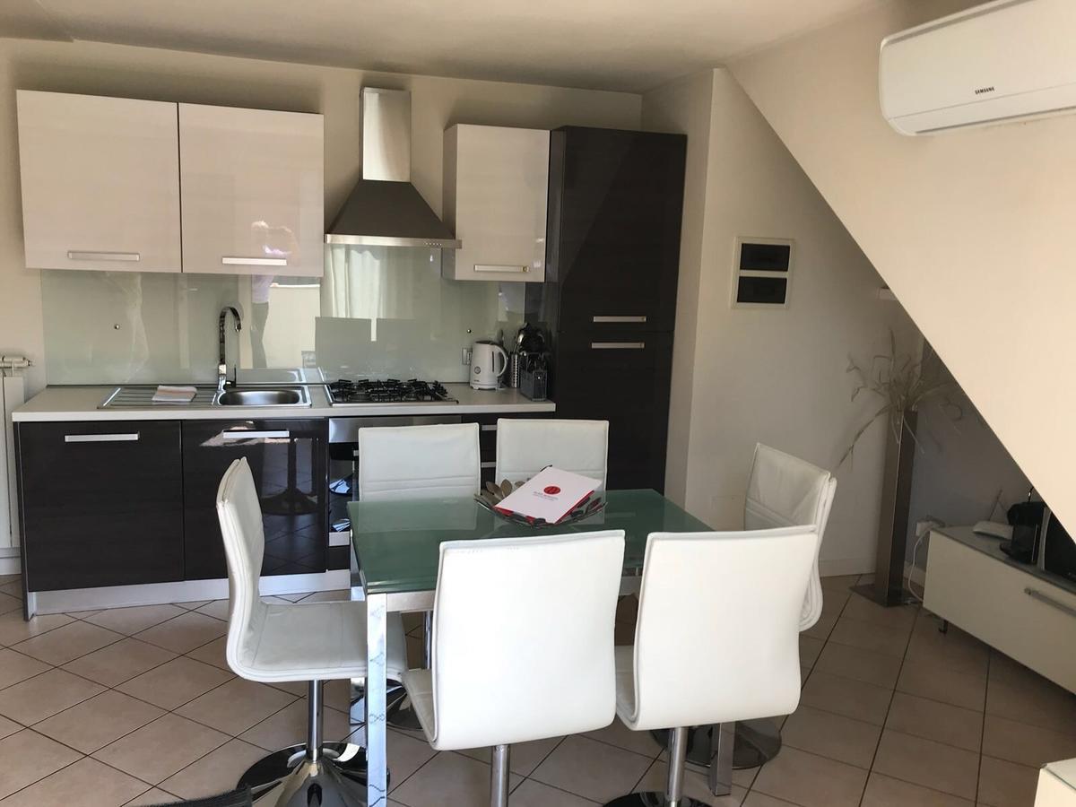 Casa Bonotto Lägenhet Desenzano del Garda Exteriör bild